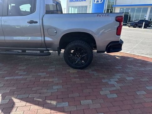 Used 2026 Chevrolet Silverado 1500 LT Trail Boss w/ LT Trail Boss Premium Package AWD/4WD image 6