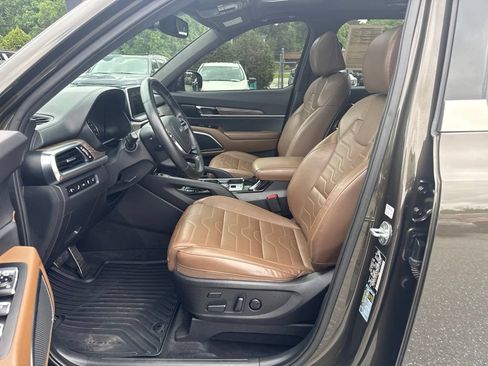 Used 2022 Kia Telluride SX w/ SX Prestige Package AWD/4WD image 5