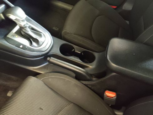 Used 2021 Kia Forte LXS FWD image 26