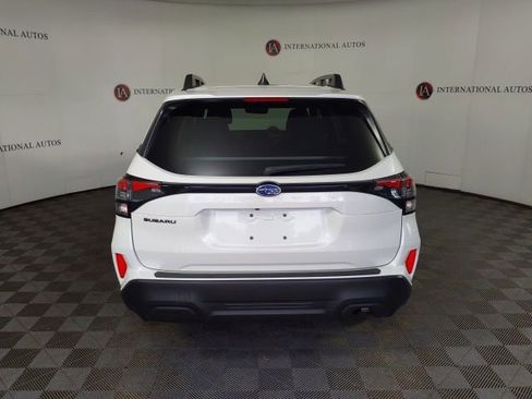 Certified 2025 Subaru Forester Premium AWD/4WD image 6