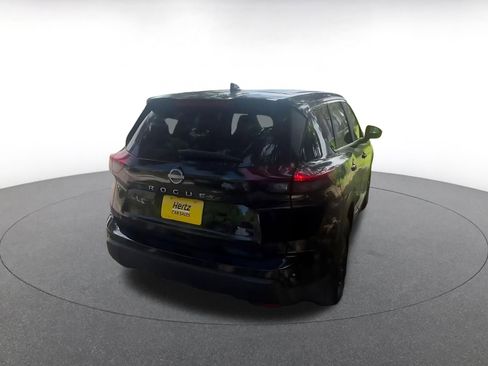 Used 2025 Nissan Rogue SV FWD image 14