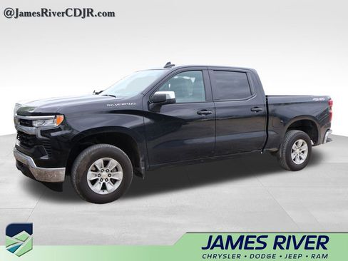 Used 2025 Chevrolet Silverado 1500 LT image 11