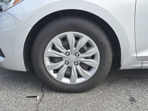 Certified 2022 Hyundai Accent SE FWD image 13
