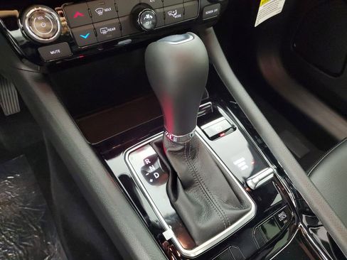 New 2026 Jeep Compass Latitude image 18