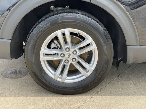 Used 2024 Ford Explorer XLT RWD image 50