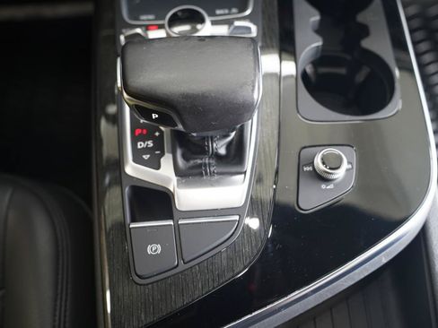 Used 2017 Audi Q7 3.0T Premium Plus AWD/4WD image 24