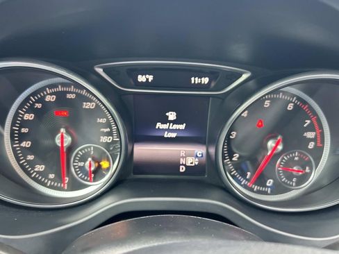 Used 2019 Mercedes-Benz GLA 250 image 35