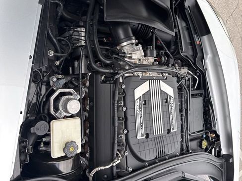 Used 2016 Chevrolet Corvette Z06 w/ 3LZ Preferred Equipment Group RWD image 43