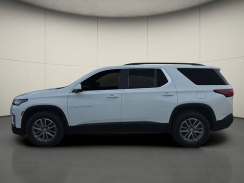 Used 2023 Chevrolet Traverse LT image 5
