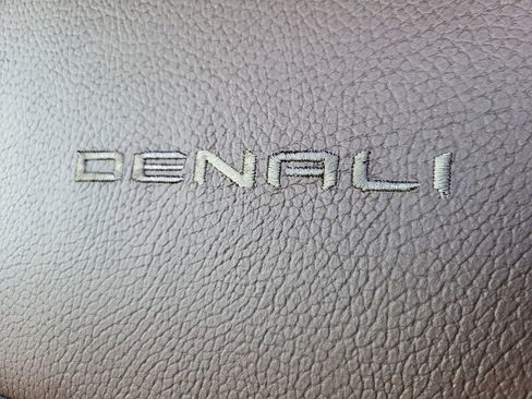 New 2025 GMC Sierra 3500 Denali w/ Denali Reserve Package image 18