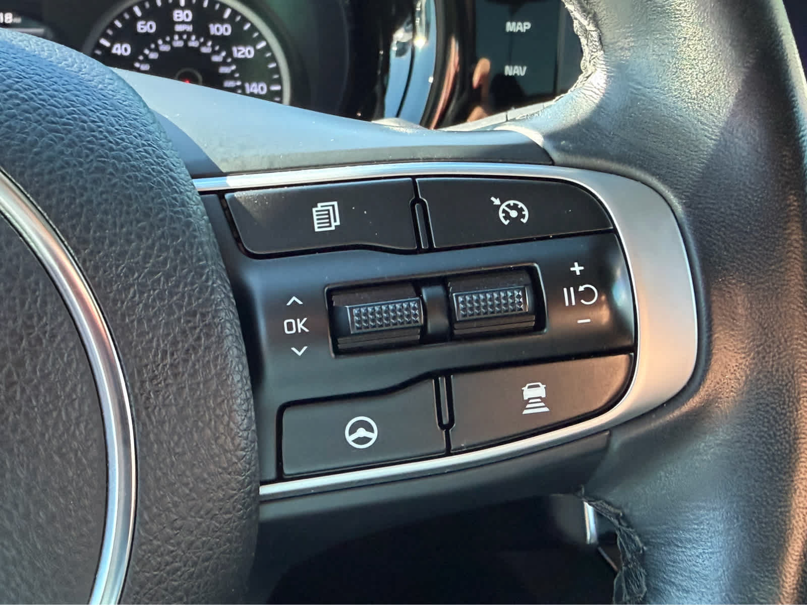 Used 2024 Kia K5 EX w/ EX Premium Package FWD image 12