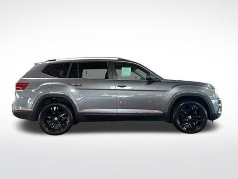 Used 2019 Volkswagen Atlas SEL image 3