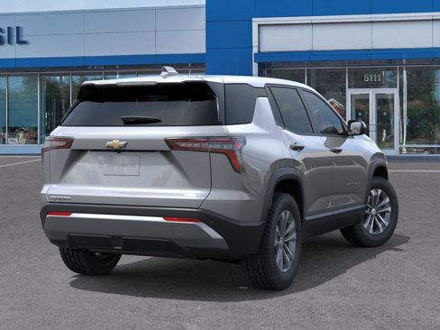 New 2026 Chevrolet Equinox LT FWD image 4