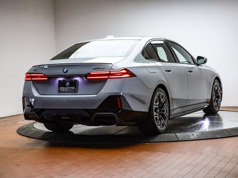 Certified 2025 BMW i5 eDrive40i w/ M Sport Package image 7