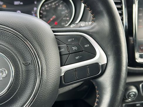 Used 2019 Jeep Compass Limited image 15