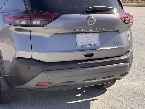 Used 2023 Nissan Rogue SV image 6