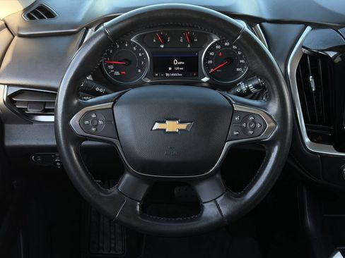 Used 2020 Chevrolet Traverse LT FWD image 13