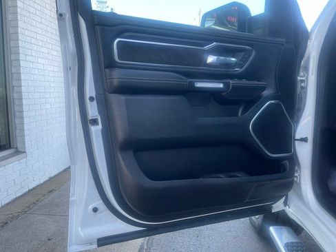 Used 2023 RAM 1500 Laramie AWD/4WD image 19