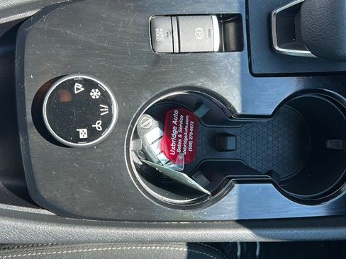 Used 2022 Nissan Rogue SV image 20
