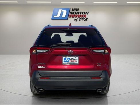 Used 2023 Toyota RAV4 XLE image 6