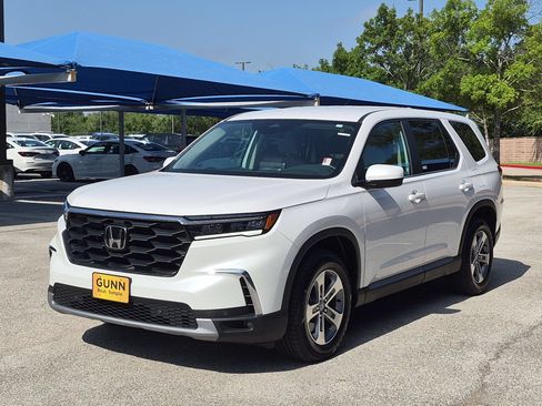 Certified 2025 Honda Pilot EX-L image 7