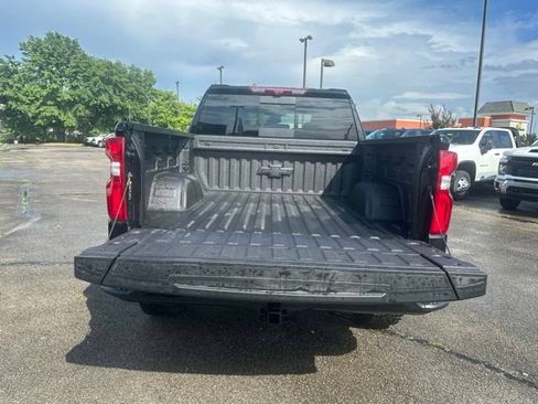 New 2026 Chevrolet Silverado 1500 ZR2 w/ LPO, Dark Essentials Package AWD/4WD image 29