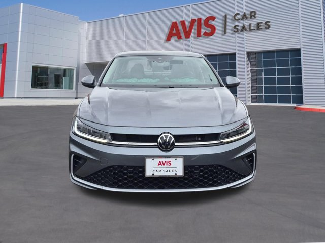 Used 2026 Volkswagen Jetta SE FWD image 2