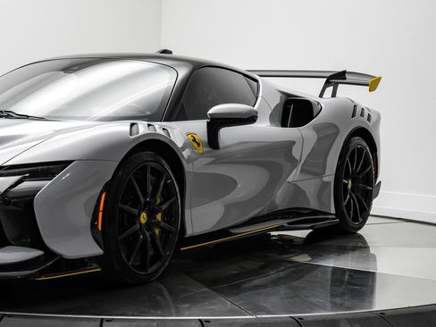 Used 2025 Ferrari SF90 Stradale XX AWD/4WD image 3