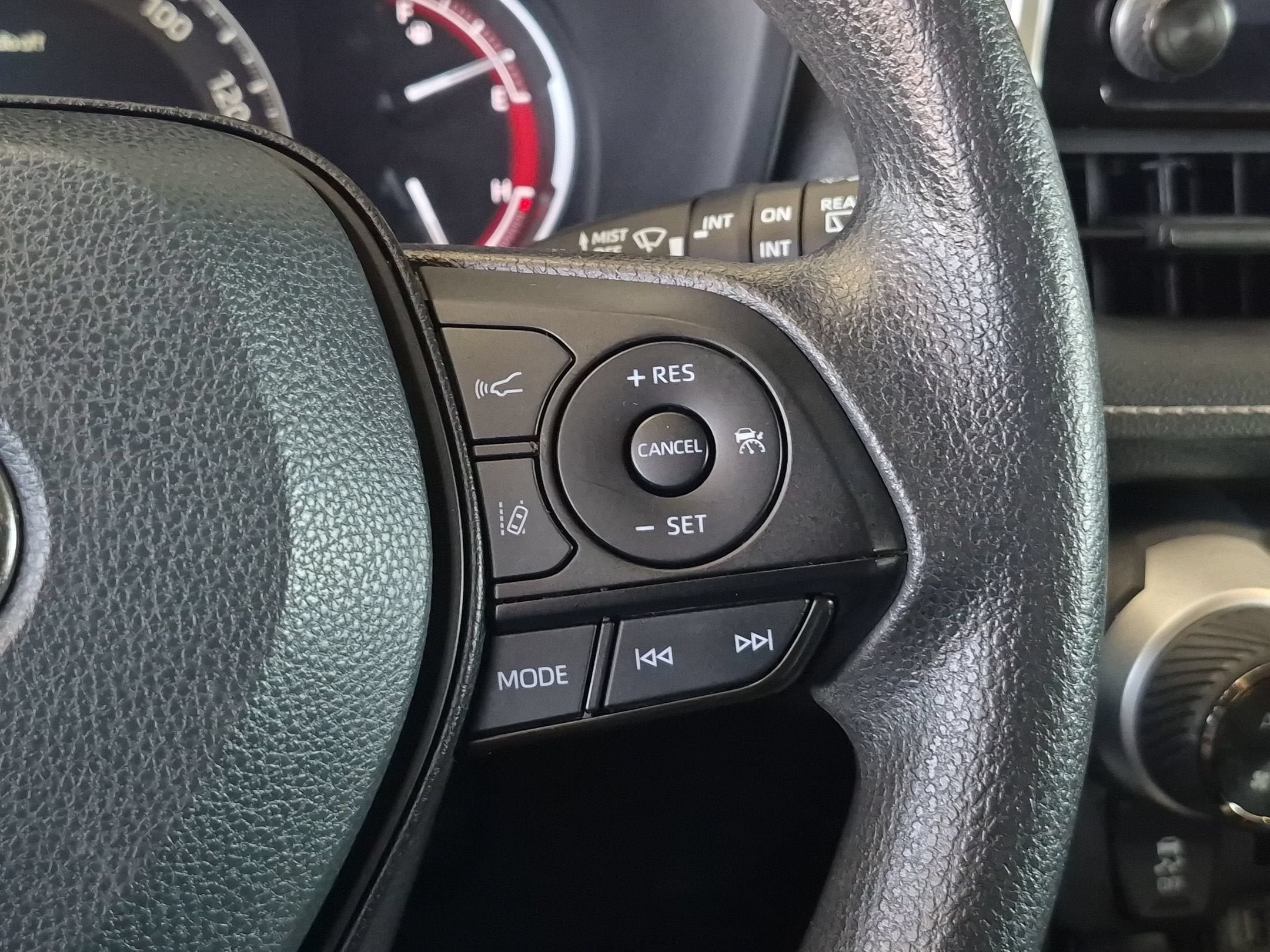 Certified 2024 Toyota RAV4 XLE FWD image 17