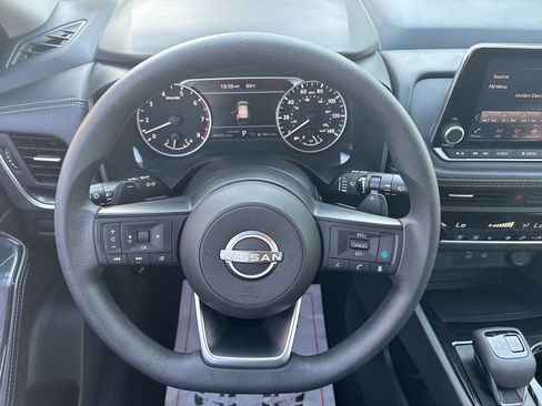 Used 2024 Nissan Rogue SV FWD image 18