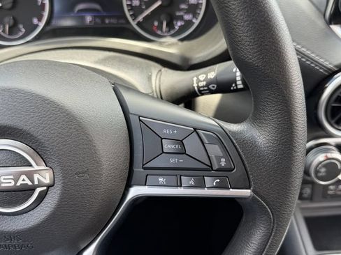 Used 2025 Nissan Sentra SV FWD image 18