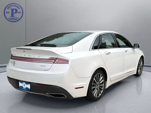 Used 2017 Lincoln MKZ Premiere FWD image 7