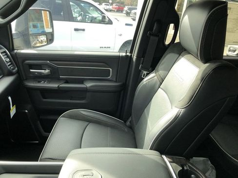 New 2026 RAM 2500 Laramie w/ Night Edition AWD/4WD image 31