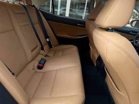 Used 2019 Lexus IS 300 image 15