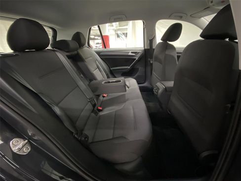 Used 2019 Volkswagen e-Golf SE w/ Driver Assistance Package FWD image 27