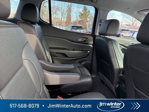 Certified 2023 GMC Acadia SLT w/ Elevation Edition image 17