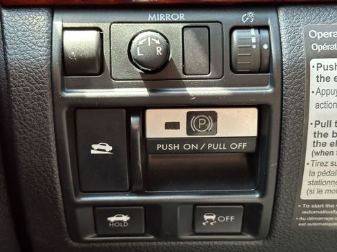 Used 2010 Subaru Legacy 2.5i Limited AWD/4WD image 26