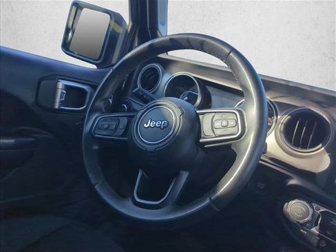 Used 2018 Jeep Wrangler Unlimited Sport S image 27