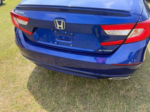 Used 2018 Honda Accord Sport image 2