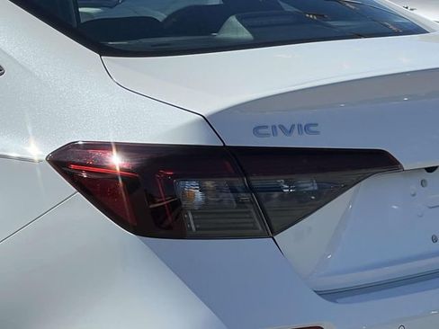 Used 2025 Honda Civic Sport image 11