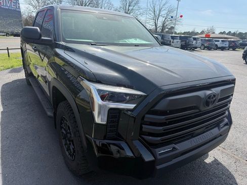 Used 2025 Toyota Tundra SR5 image 3