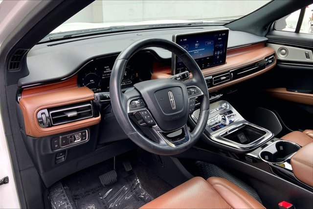 Used 2021 Lincoln Nautilus Reserve w/ Equipment Group 202A AWD/4WD image 14