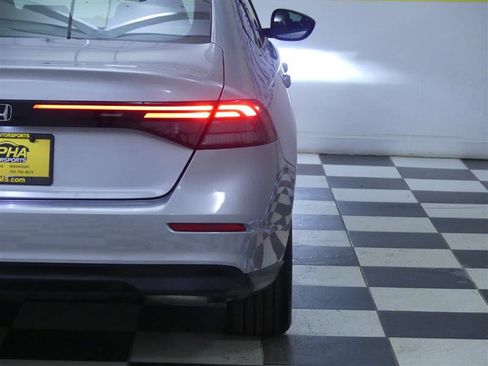 Used 2025 Honda Accord SE image 29