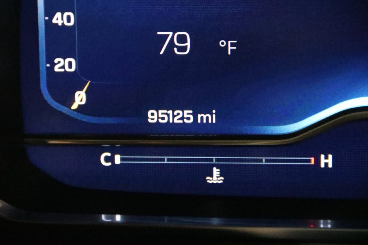 Used 2023 Chevrolet Tahoe Premier AWD/4WD image 43
