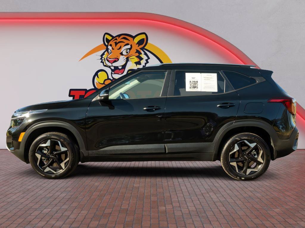 Used 2025 Kia Seltos S AWD/4WD image 9