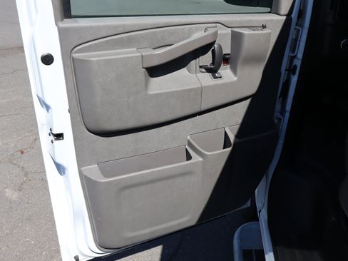Used 2025 GMC Savana 2500 w/ Driver Convenience Package RWD image 16
