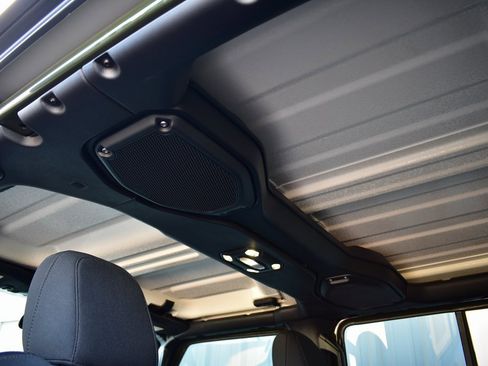 Certified 2021 Jeep Wrangler Unlimited Sport image 27