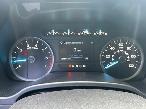 Certified 2019 Ford F150 XLT w/ Equipment Group 302A Luxury AWD/4WD image 36