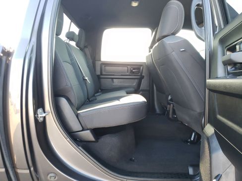 Used 2024 RAM 2500 Tradesman w/ Chrome Appearance Group image 16