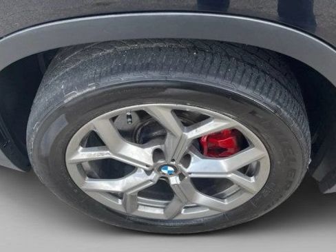 Used 2022 BMW X3 xDrive30i w/ Convenience Package AWD/4WD image 2